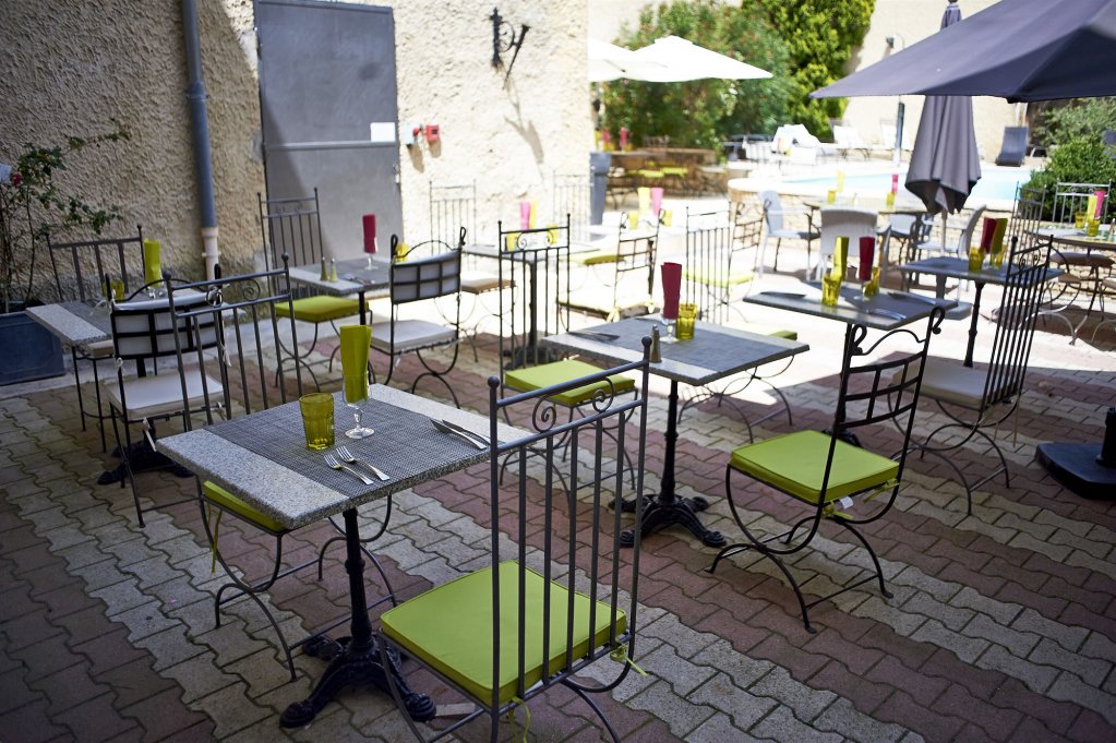 Фото La Bastide d'Entraigues