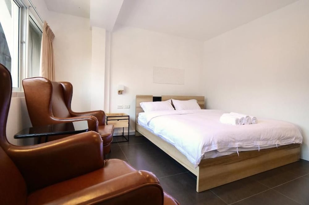 Фото Breeze Hostel Pattaya