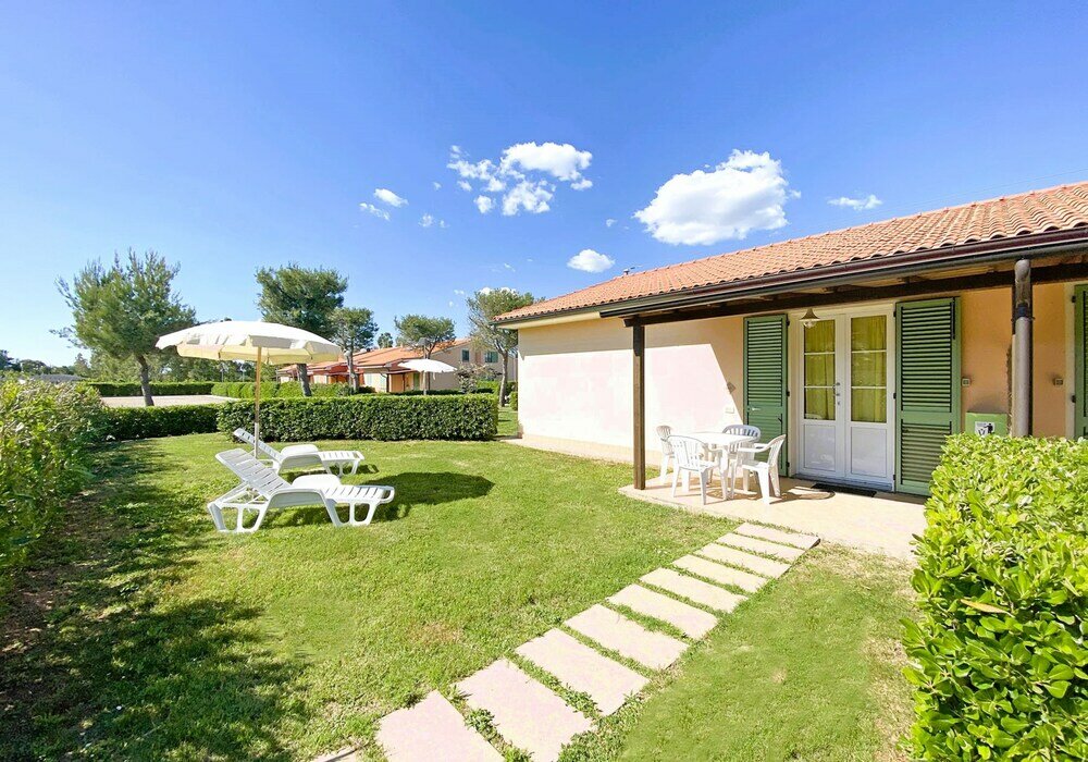 Фото Residence just 600 meters from the beach