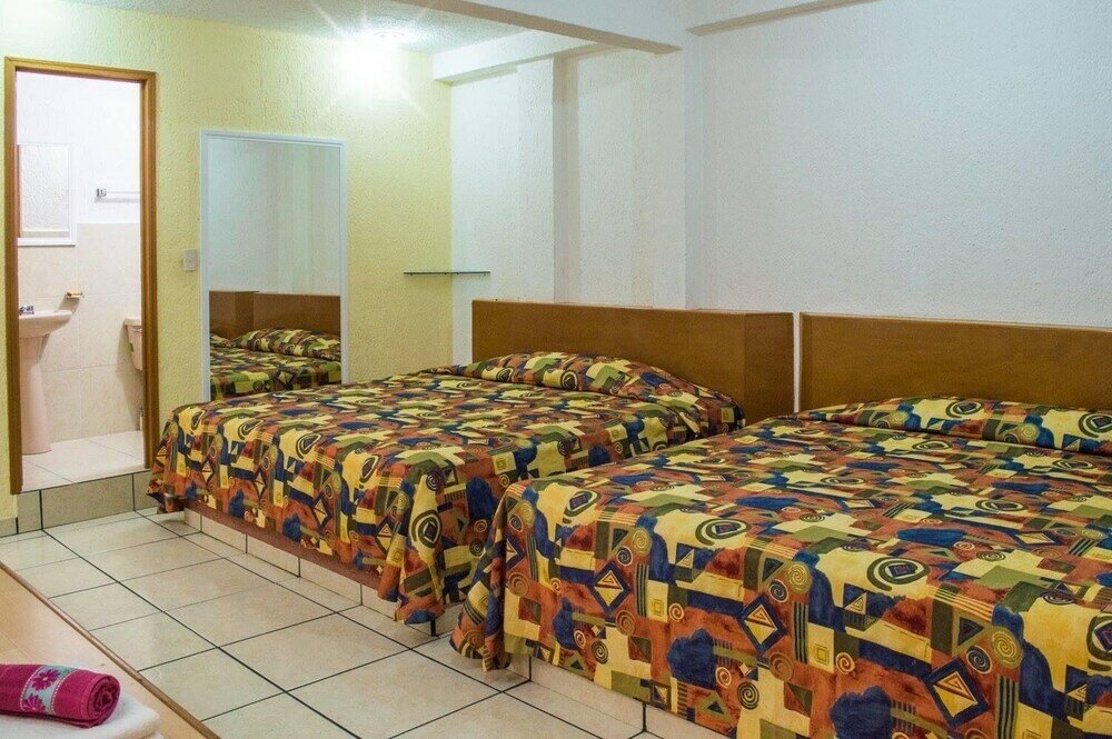 Фото отеля 3