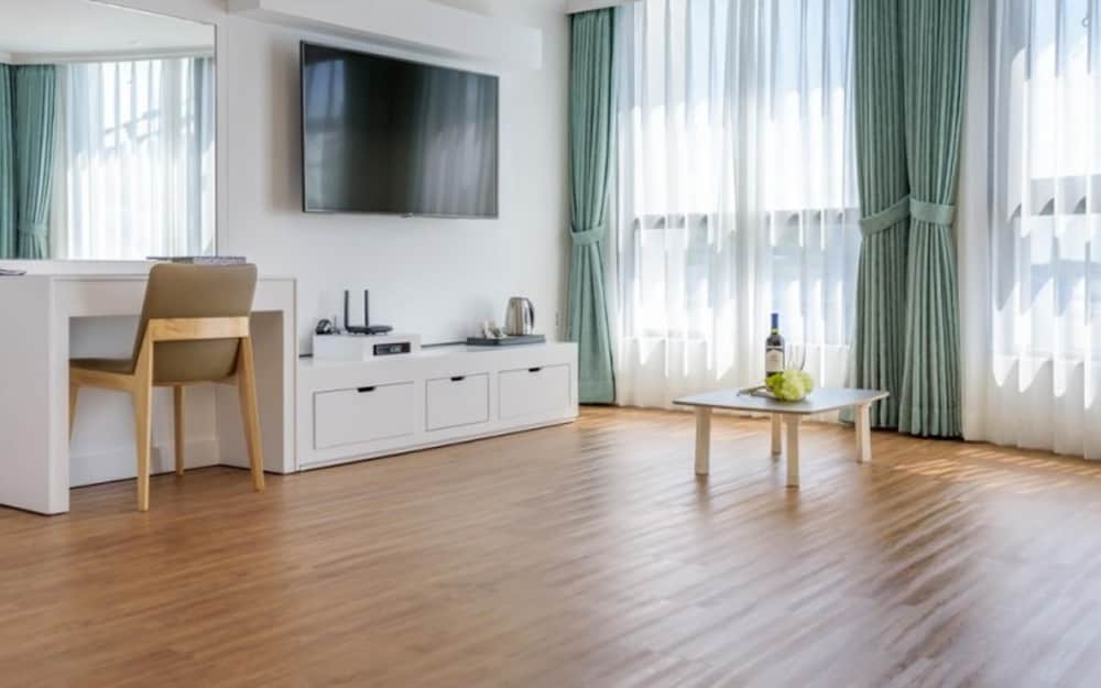 Фото Yeosu Hue Pension & Hostel