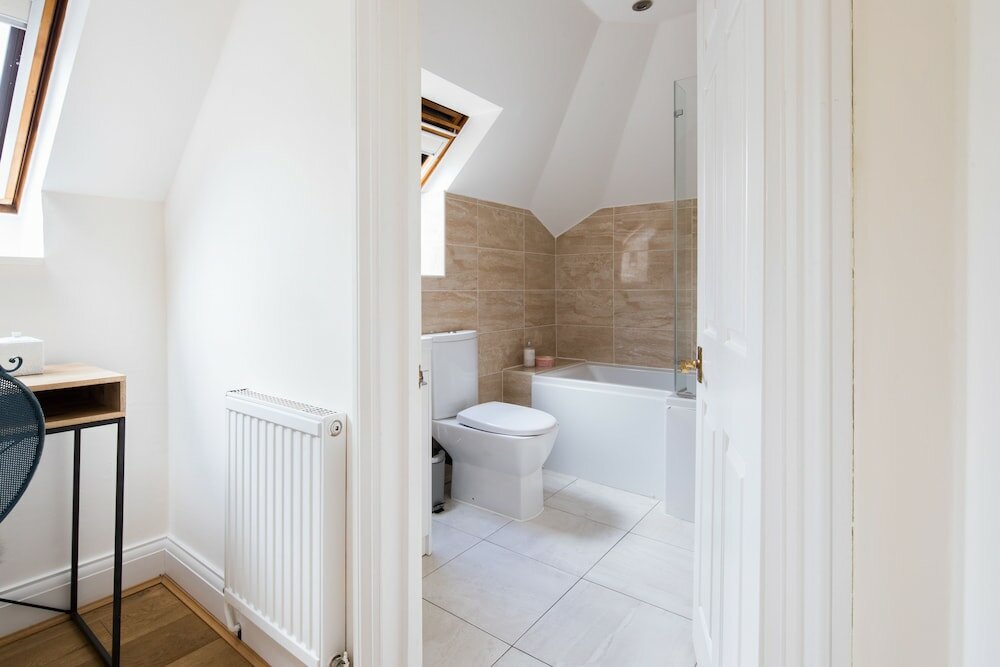 Фото Cornwall Gardens by Lime Street