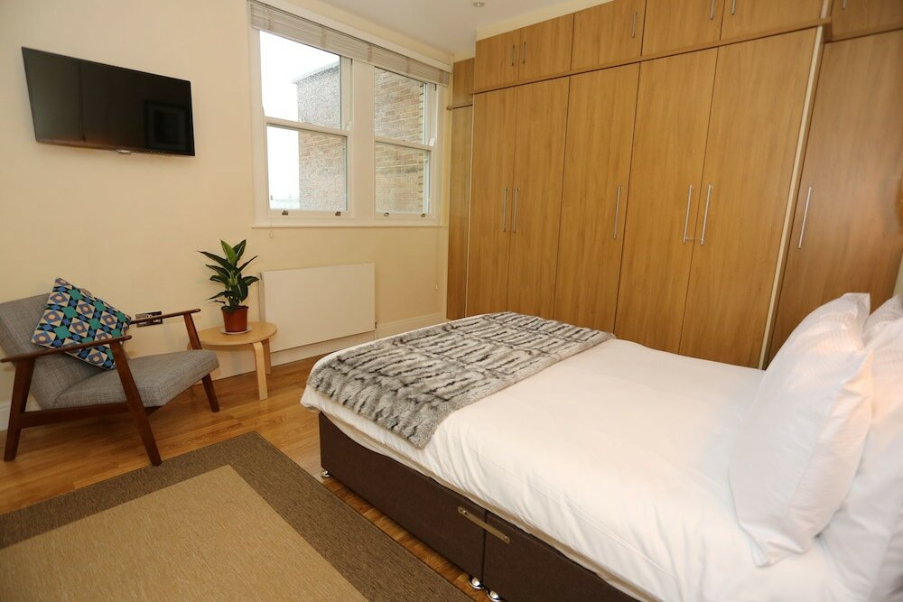 Фото 3 Beds 2 Baths Penthouse