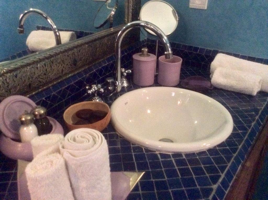 Фото Riad Claire Fontaine