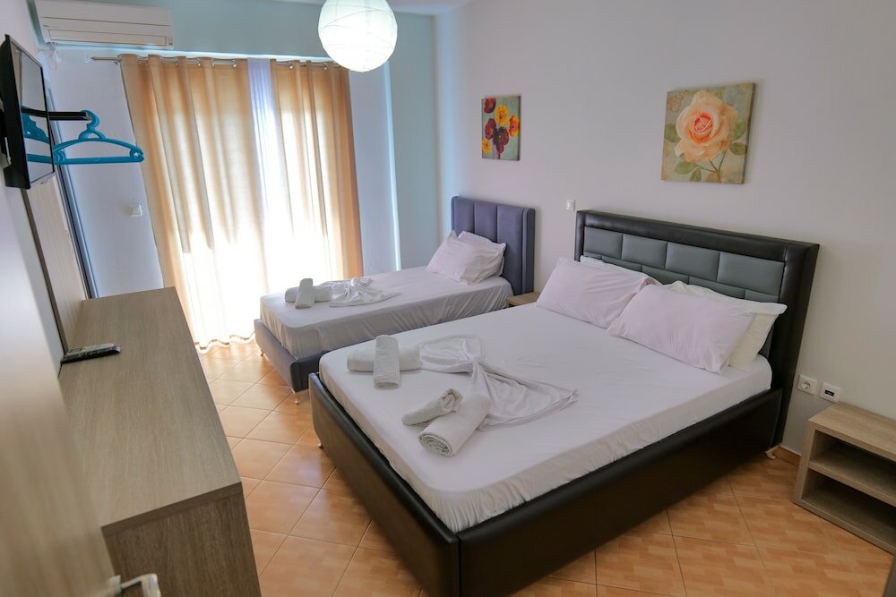 Фото Hotel Driloni