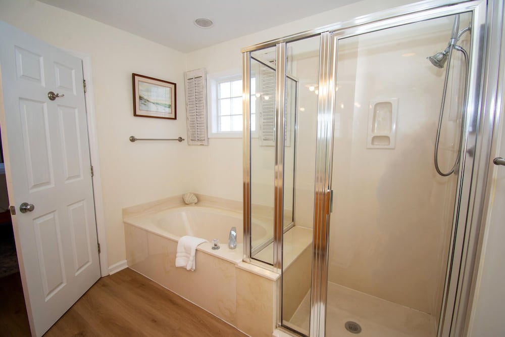 Фото 326 Ocean Point Drive