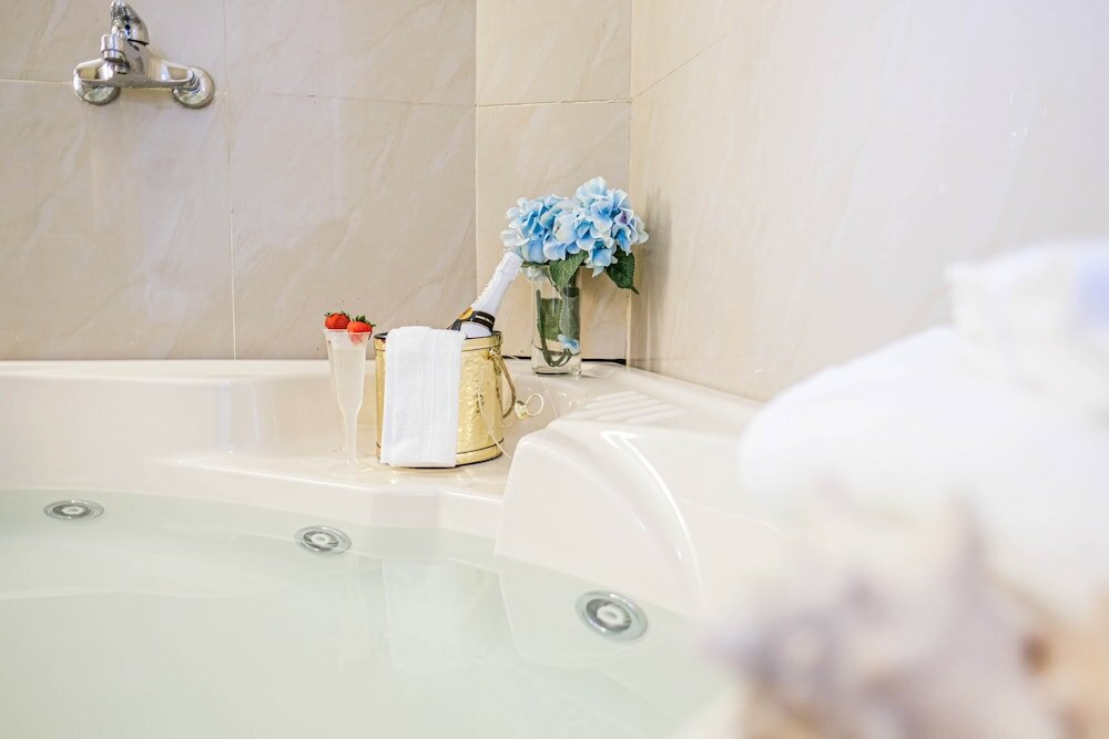 Фото Ocean Front Property - Villa 3 Aruba with Hot Tub