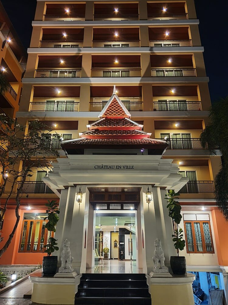 Фото Chateau EN Ville Pattaya