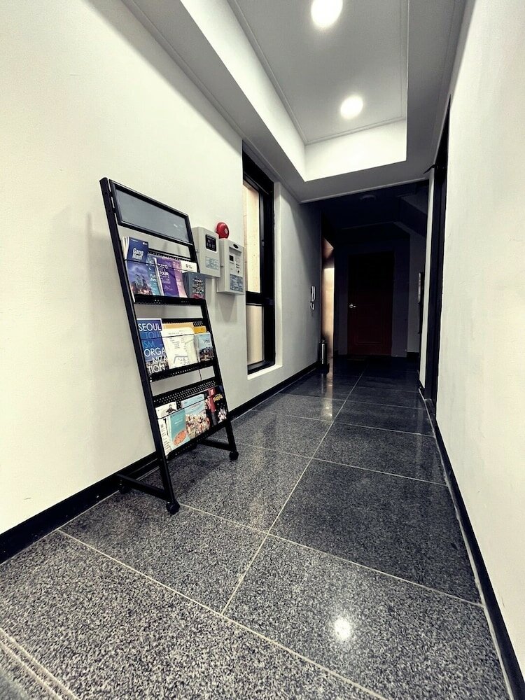 Фото J. Hill House