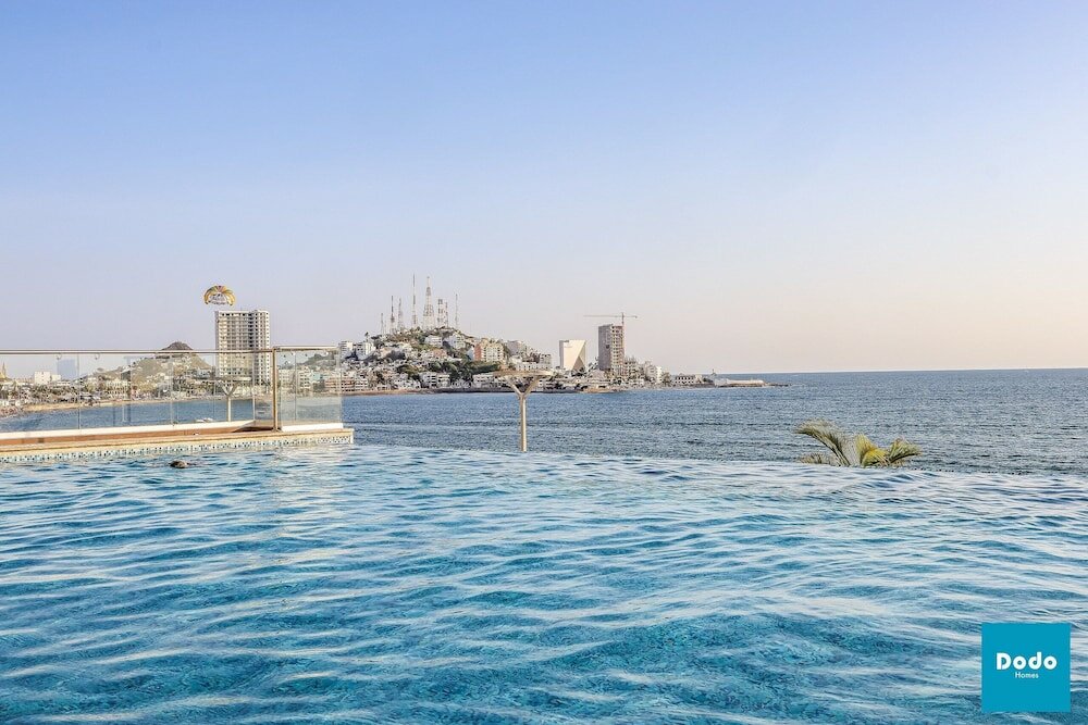 Фото Sunset View Luxury Condos