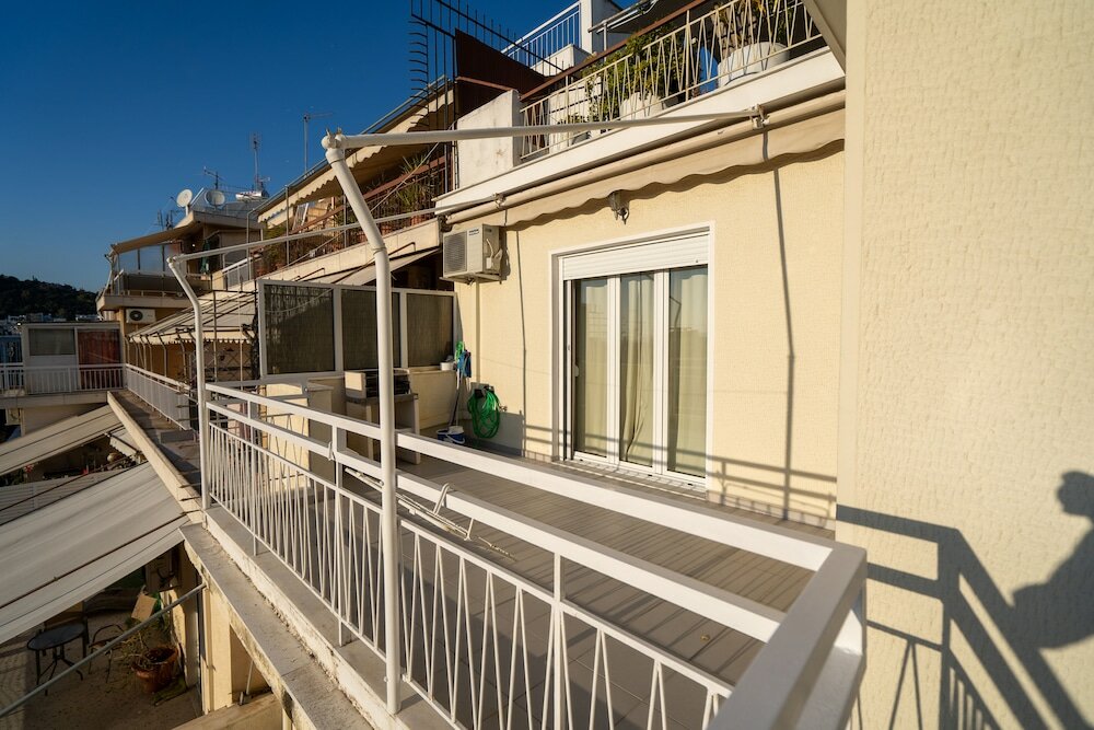 Фото Fotomara sunny and colourful apartment