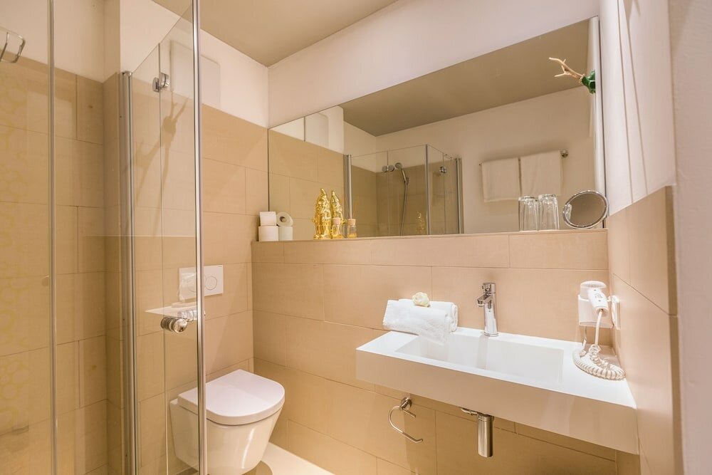 Фото Room 4 & 5 Apartments