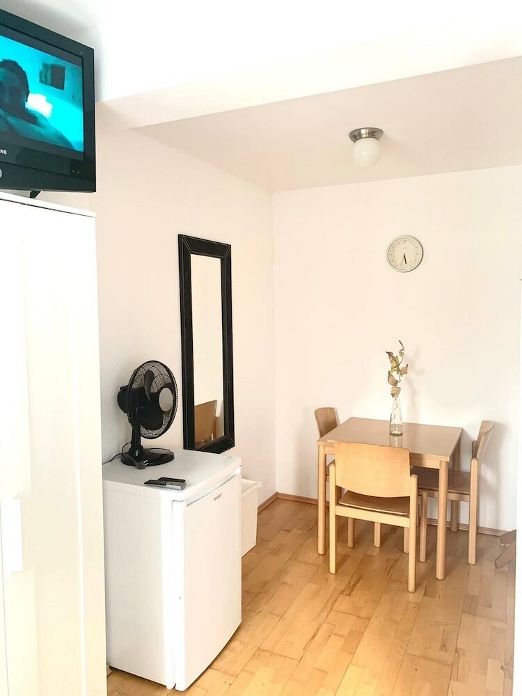 Фото Favoriten-Rooms