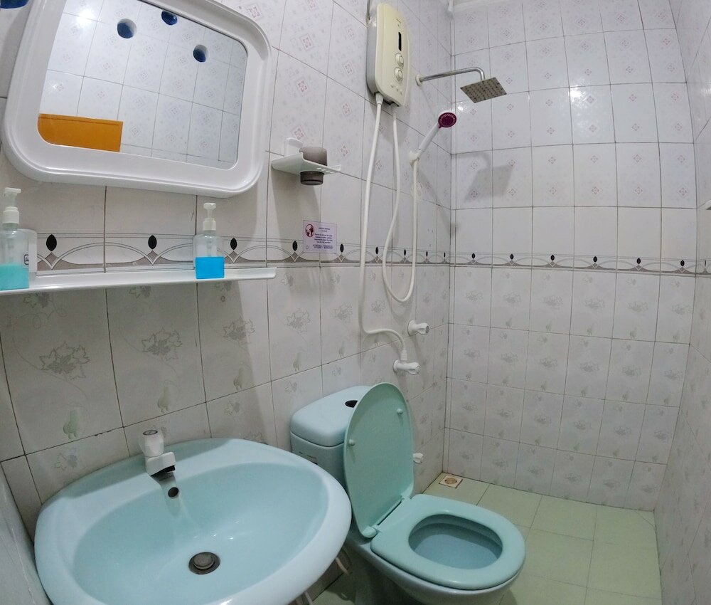 Фото Adroit Beach Inn