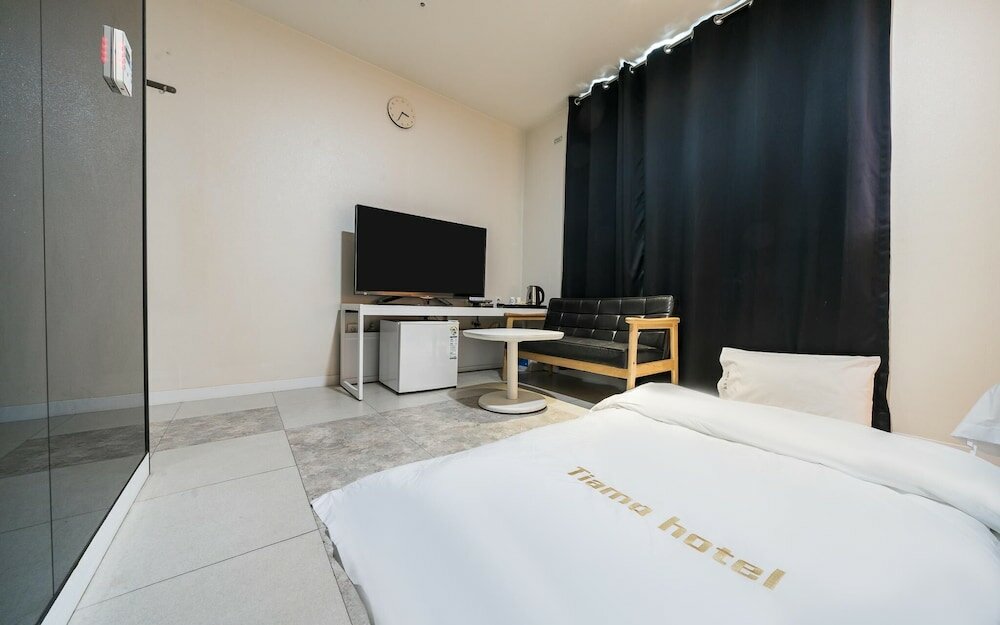 Фото Tiamo Hotel Yeosu