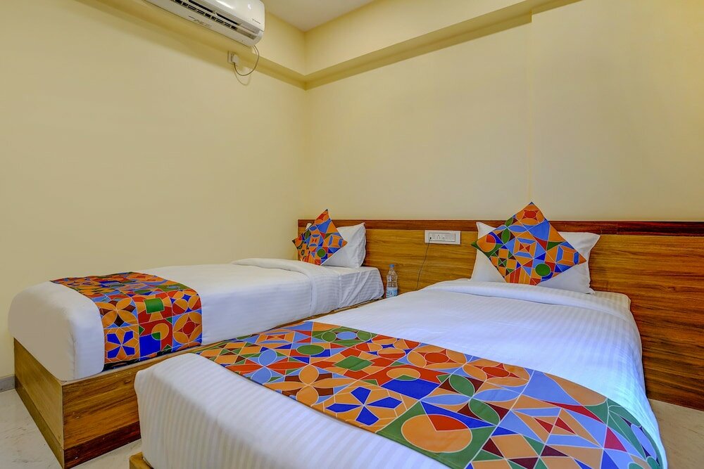 Фото Fabhotel Crystal Homes