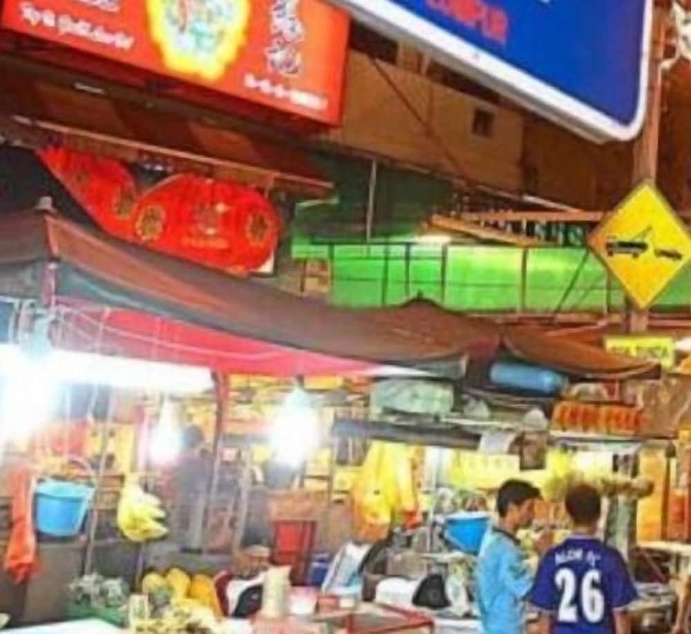 Фото Paradise Apartment at Taragon BktBintang 