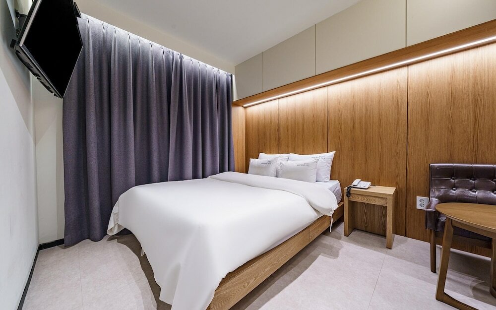 Фото Jongno Hotel Avenue 162