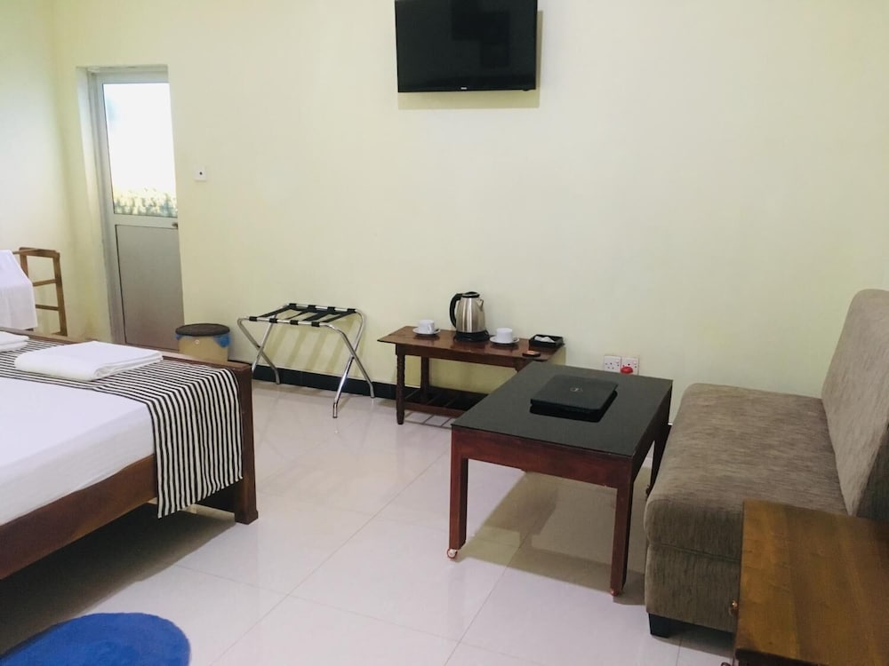 Фото The Max Villa