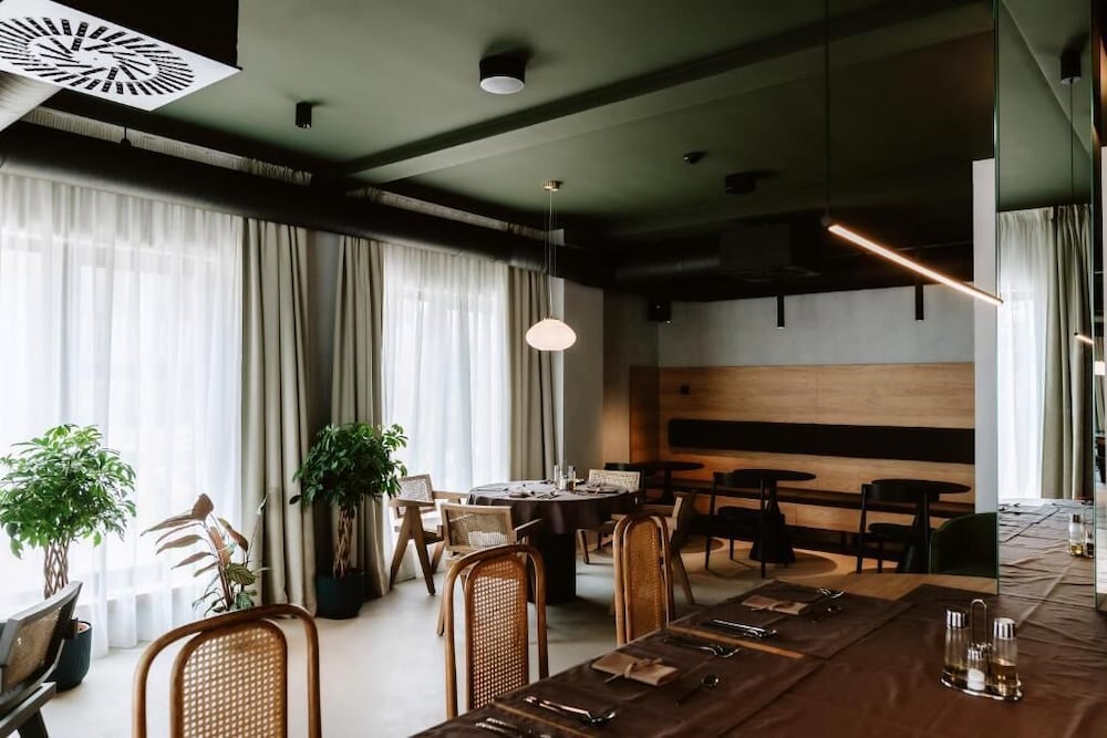 Фото Hotel septembar