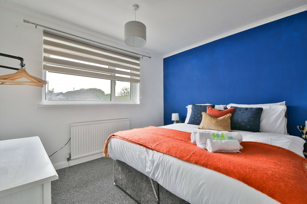 Фото Spacious 3 Bedroom House in Barry