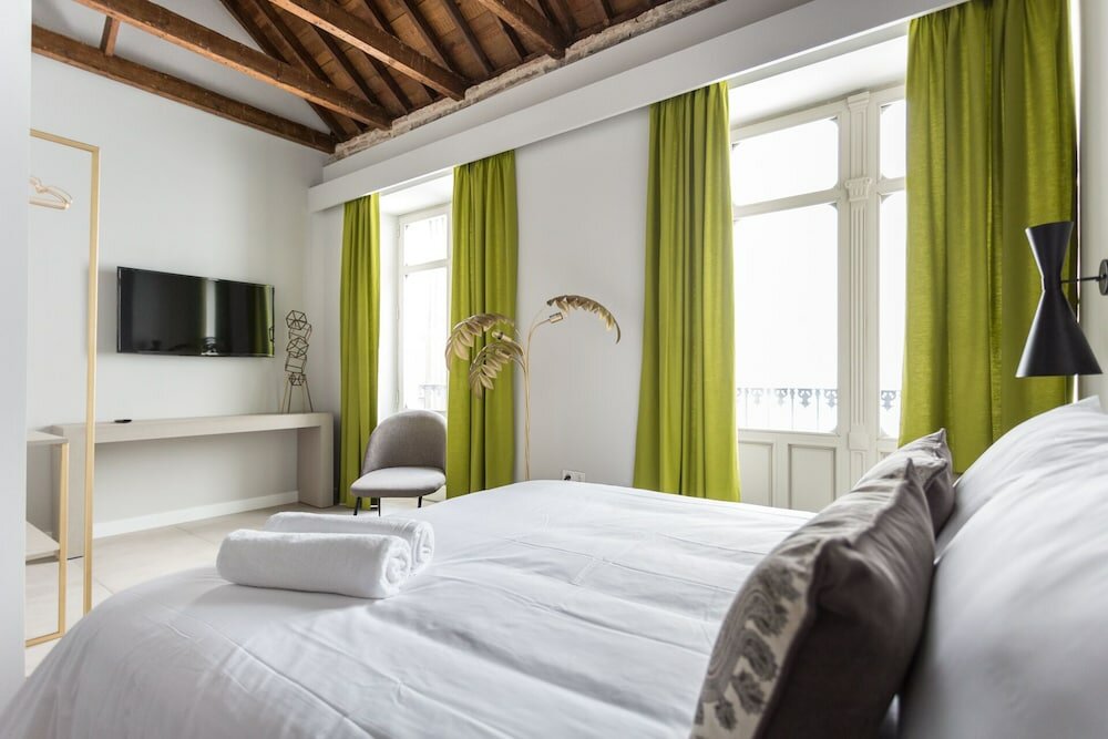 Фото Weys Home Suites