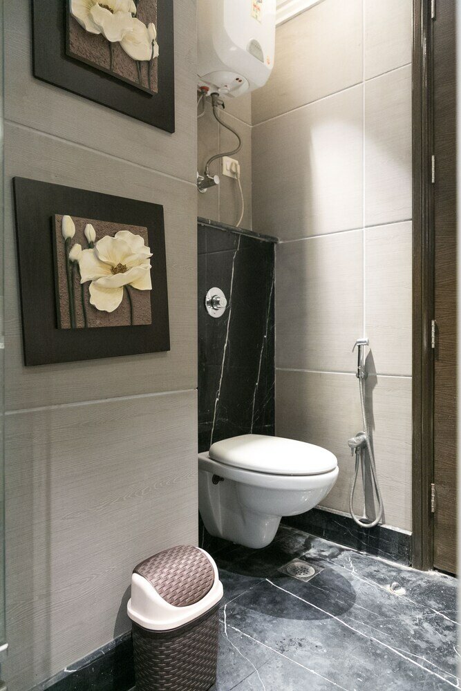 Фото Under My Roof Green Park