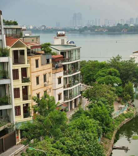 Гостиница IRest Orange Tay Ho Lakeside Apartment в Ханое