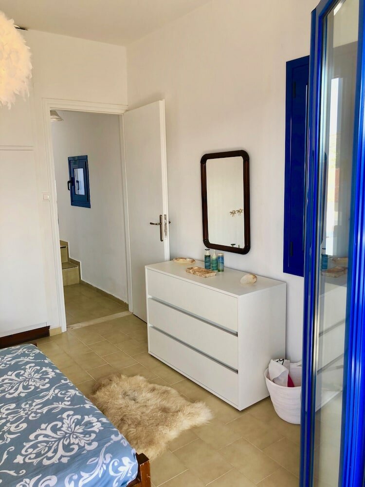 Фото Aphrodite and Apollo Apartments