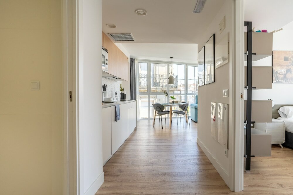 Фото Limehome Haro Calle de la Vega