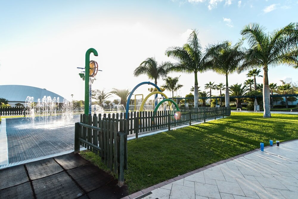 Фото Thb Tropical Island Aparthotel