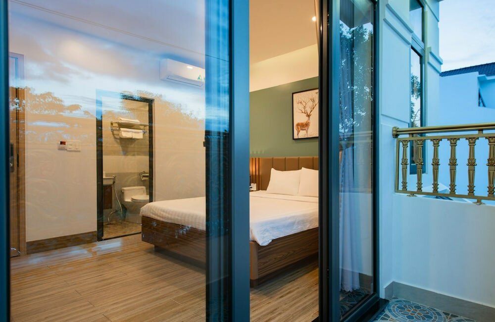 Фото West Lake Hotel