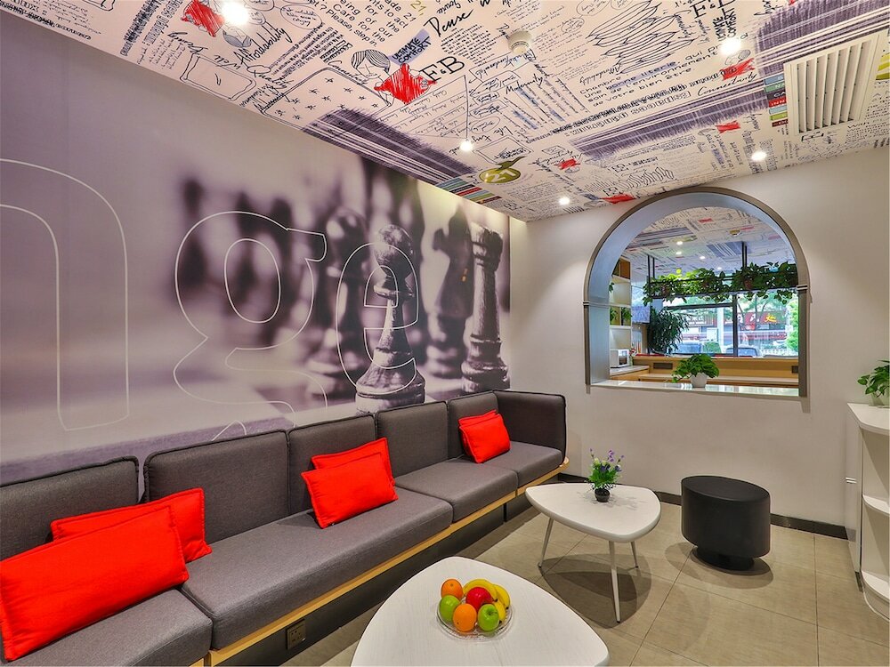 Фото Ibis Beijing Changping Metro Station Hotel