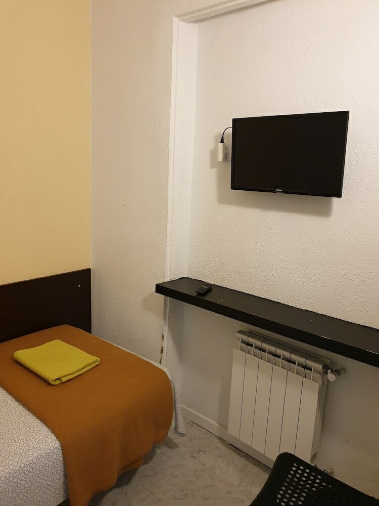 Фото Hostal Plaza Luna