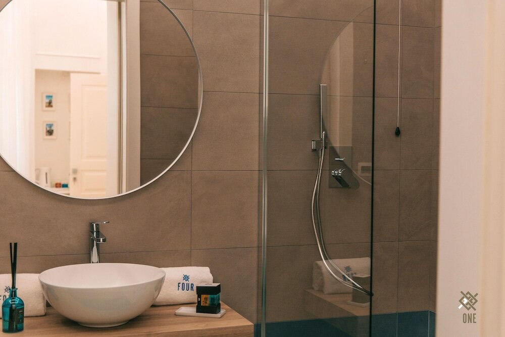 Фото Four - Acanfora Suites