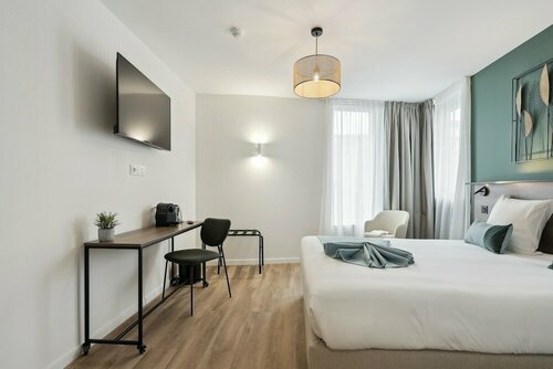Гостиница All Suites Appart Hôtel Noisy le Grand в Понто-Комбе