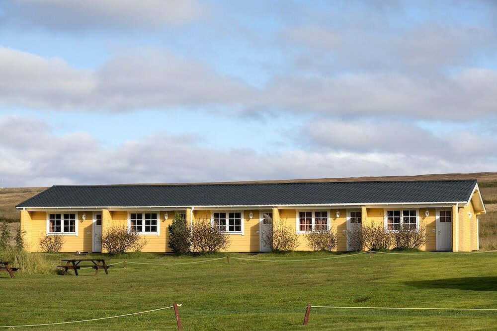 Фото Fosshóll Guesthouse