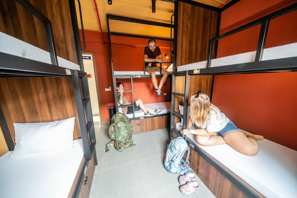 Фото Mad Monkey Hanoi - Hostel