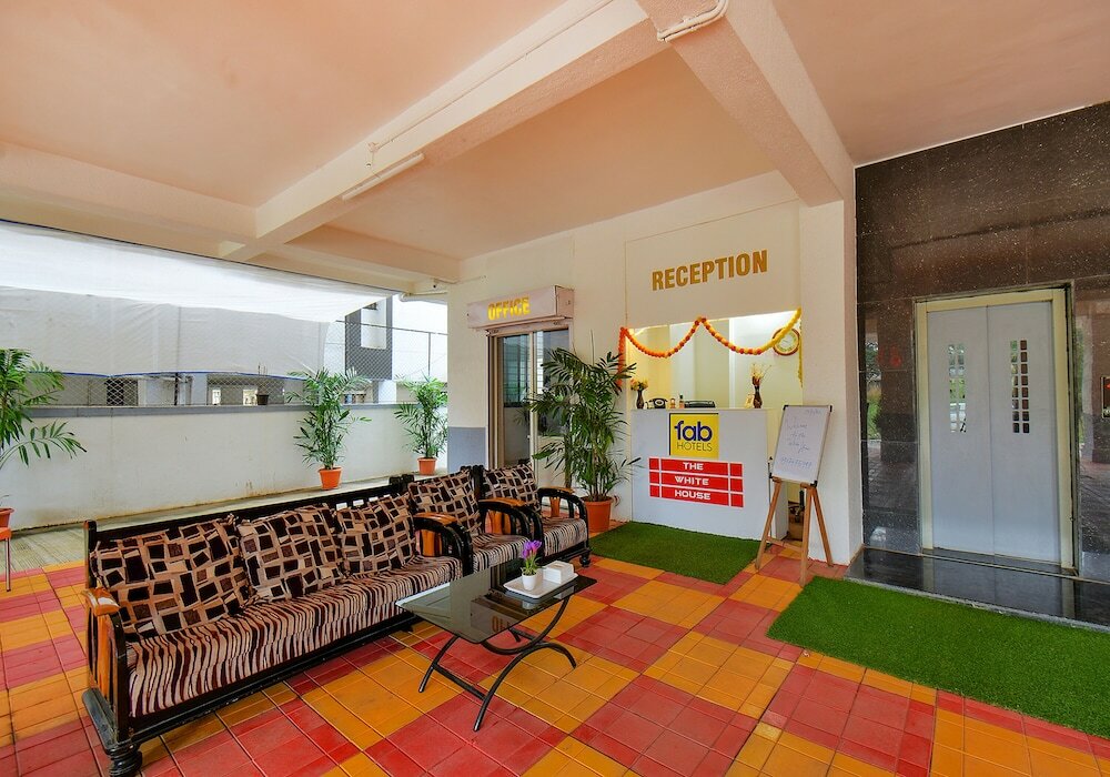 Фото Fabhotel White House
