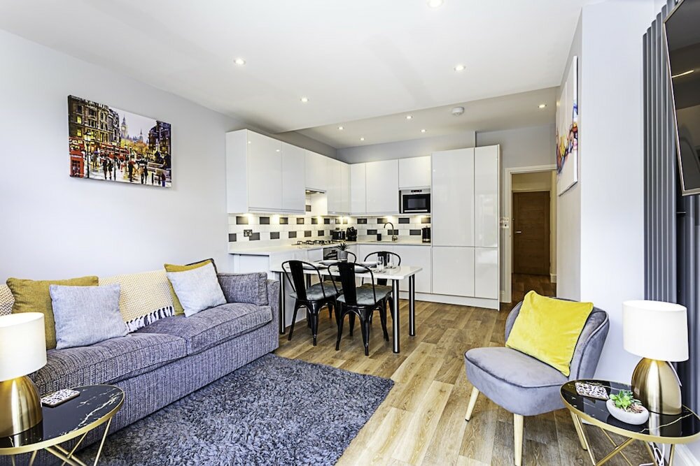 Фото Cozy 2 Bed Apartment in Chiswick