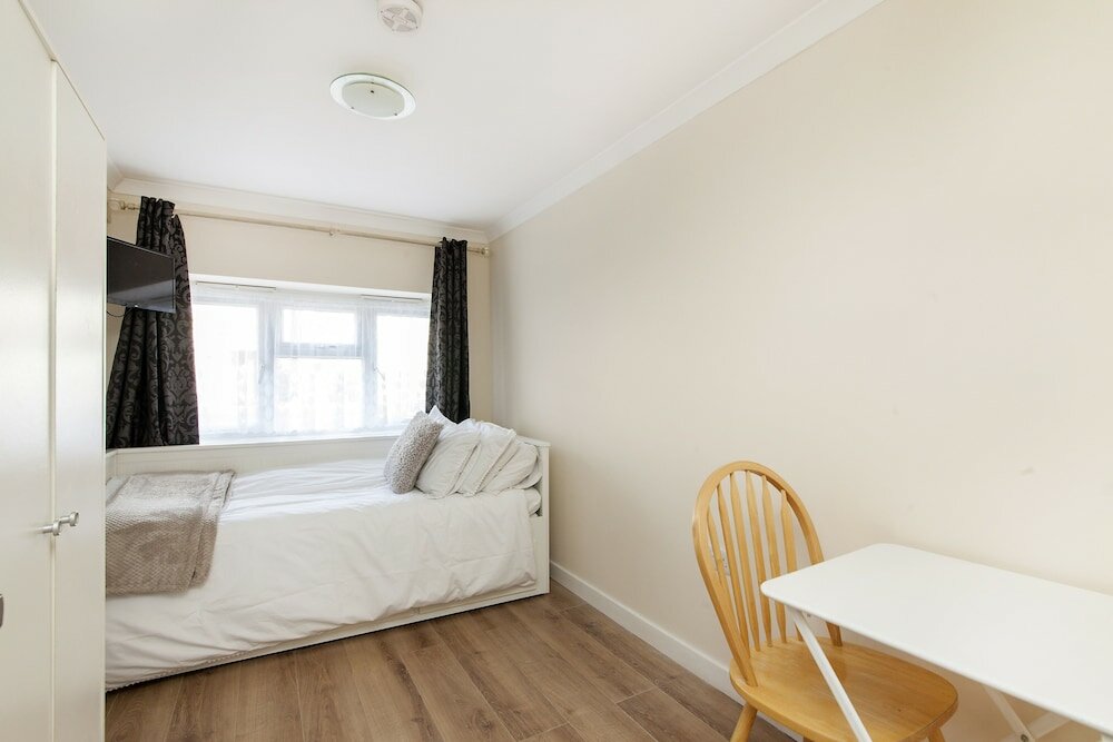 Фото Th Serviced Apartment London