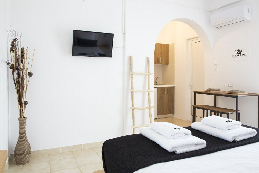 Фото Paros King Luxury Apartments