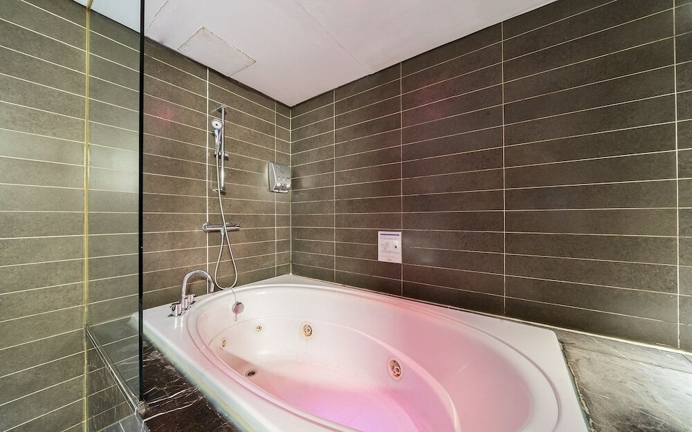 Фото Yeoksam Bare