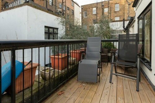 Гостиница Modern and Bright 3 Bedroom House in Paddington в Лондоне