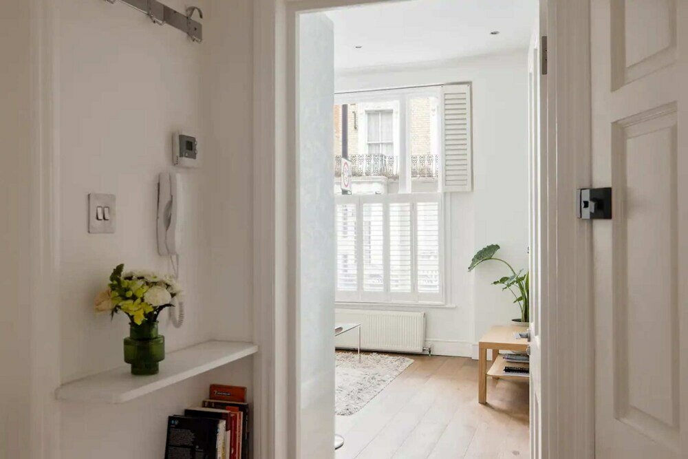Фото Bright & Beautiful 1bd Flat - Westbourne Park