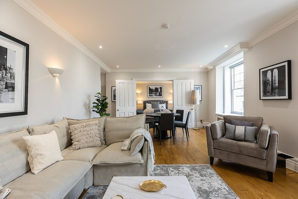 Фото Altido Stylish Flat near Mayfair & Piccadilly Circus