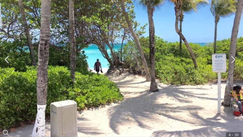 Фото Miami Beach Castle by the Ocean