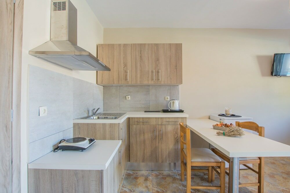 Фото Отель Iniochos