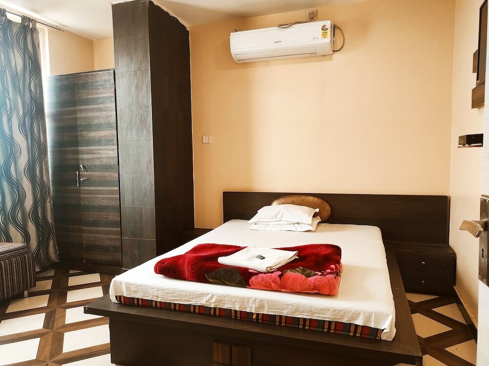 Фото Hotel Bhagwani Palace