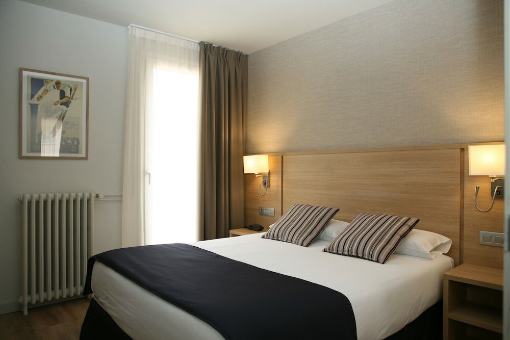 Фото Отель Terminus Puigcerdà